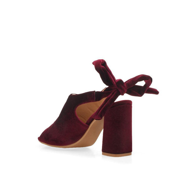 Privileged By J.c. Dossier Zenon Burgundy Velvet Heel