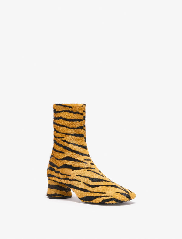 proenza schouler Proenza Schouler Glove Ankle Boots in Haircalf - Orange / Black