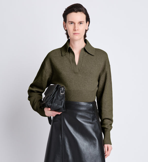 proenza schouler Proenza Schouler Jeanne Sweater in Lightweight Eco Cashmere - Fatigue