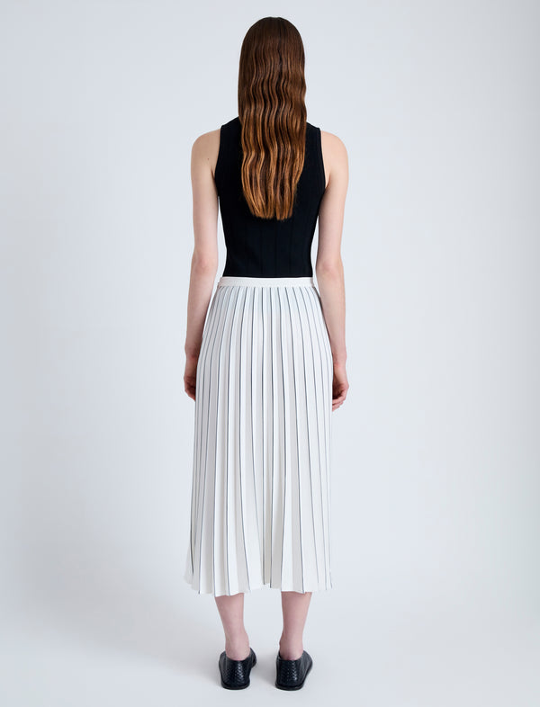 Proenza Schouler Proenza Schouler White Label Miles Skirt In Pleated Crepe - White/Black