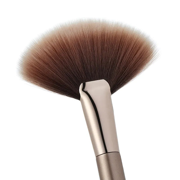 profusion cosmetics MAGNETIX FULL FAN BRUSH