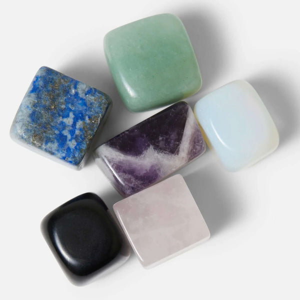 Psychic Sisters Aquarius Crystal Sets (January 20 – February 18)