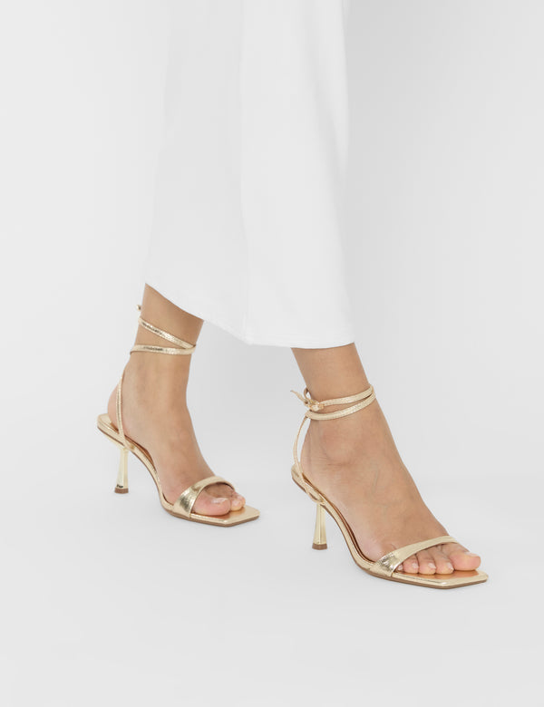 public desire Mawu Cracked Gold Pu Strappy Barely There Mid Heels