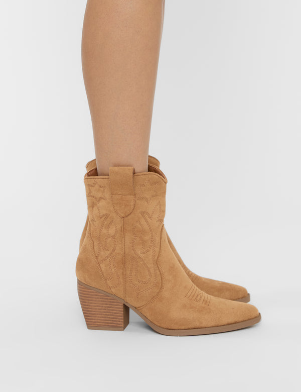 public desire Wild West Tan Suedette Western Cowboy Low Ankle Boots public desire Wild West Tan Suedette Western Cowboy Low Ankle Boots