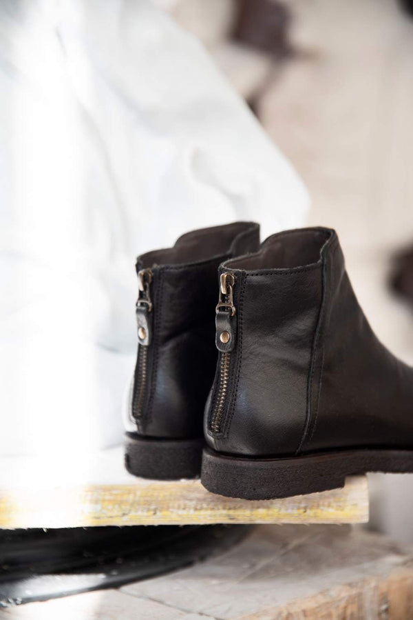 Punto Pigro DRESS05 ANKLE BOOTS – Black