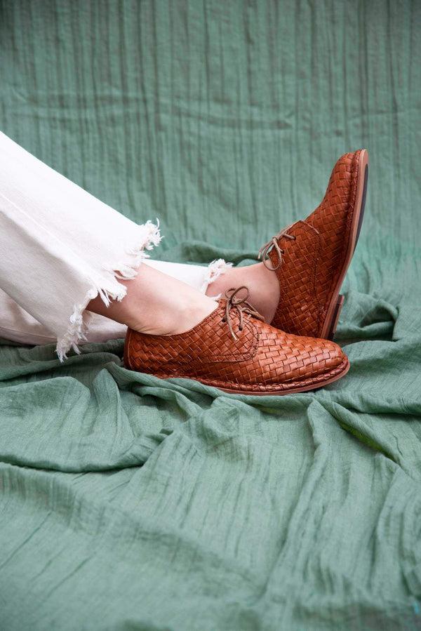 Punto Pigro HAND 11 WOVEN – Tan