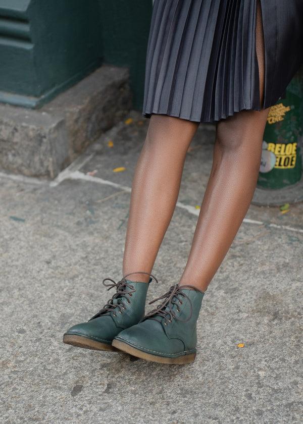 Punto Pigro HAND 30 ANKLE BOOTS – Pine