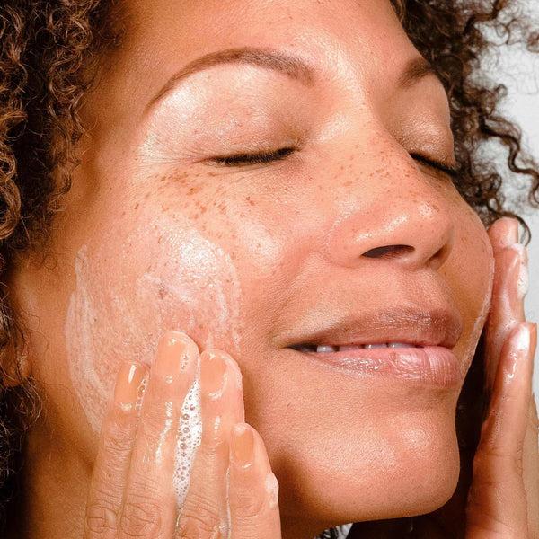 Pür Cosmetics Sea Fresh Purifying Gel Foam Cleanser