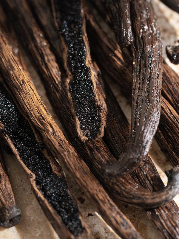 Pura Cardamom Vanilla