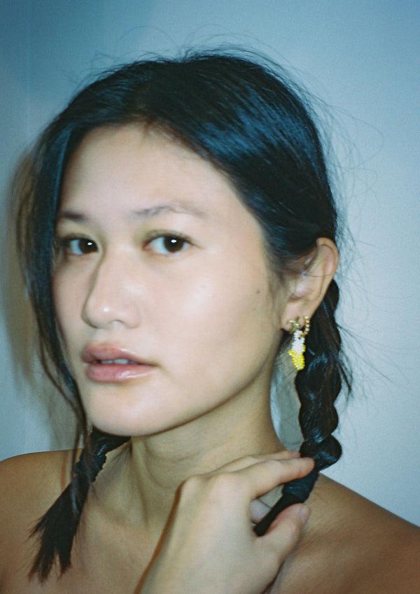 Pura Utz Mini Banana Earring