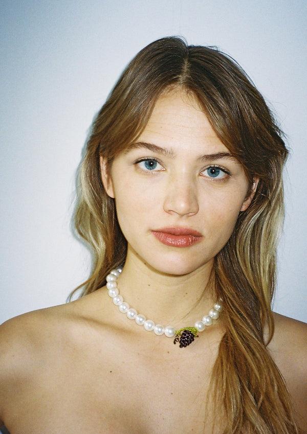 Pura Utz Mother Of Grape Necklace