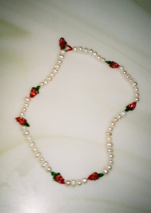 Pura Utz Multi Pearl Strawberry Necklace