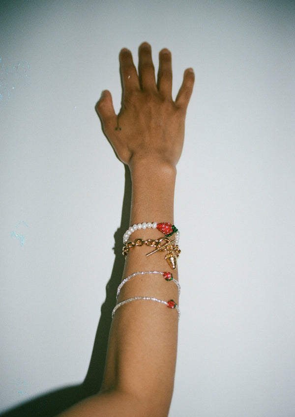 Pura Utz Pearl Strawberry Bracelet