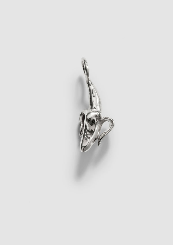 Pura Utz Solid Banana Pendant