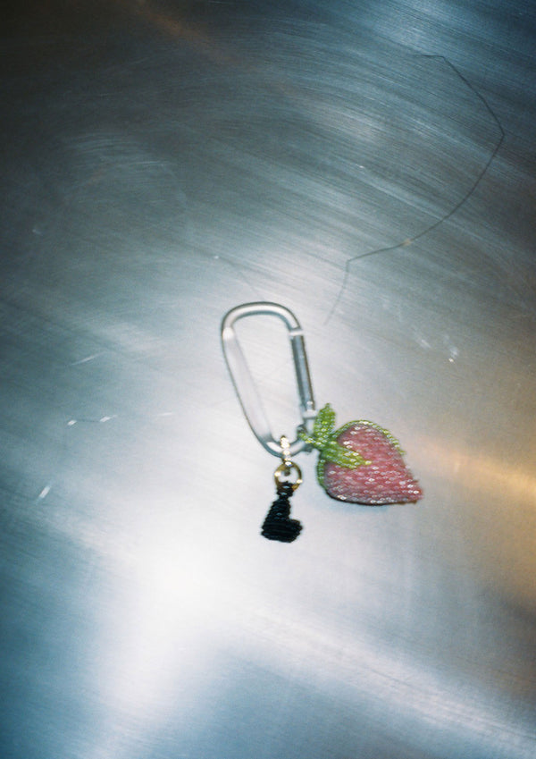 Pura Utz Strawberry Carabiner