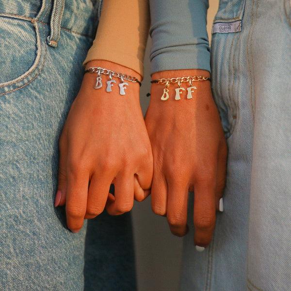 Pura Vida Harper Curb Chain String Bracelet