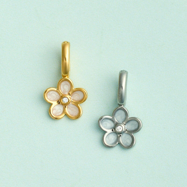 Pura Vida Harper Pearl Plumeria Charm
