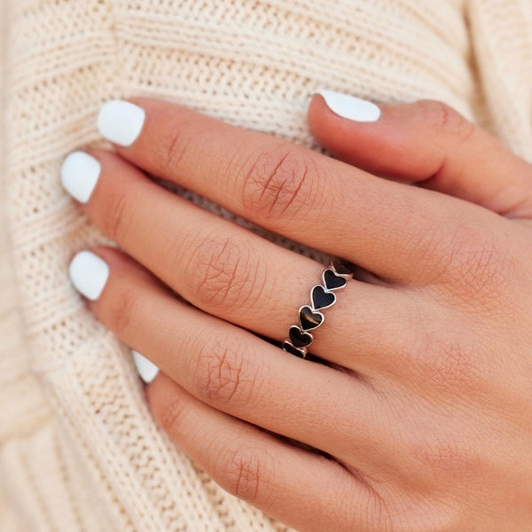 Pura Vida Mood Love Hearts Band Ring