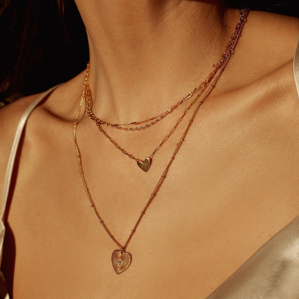 Pura Vida Tiny Heart Choker