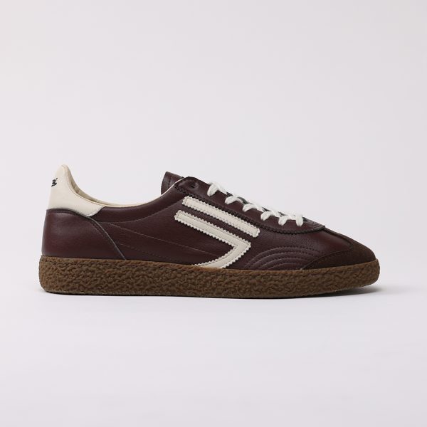 puraai BURGUNDY Vegan leather bordeaux logo and detail white.Outsole choccolate and lace brownBURGUNDY