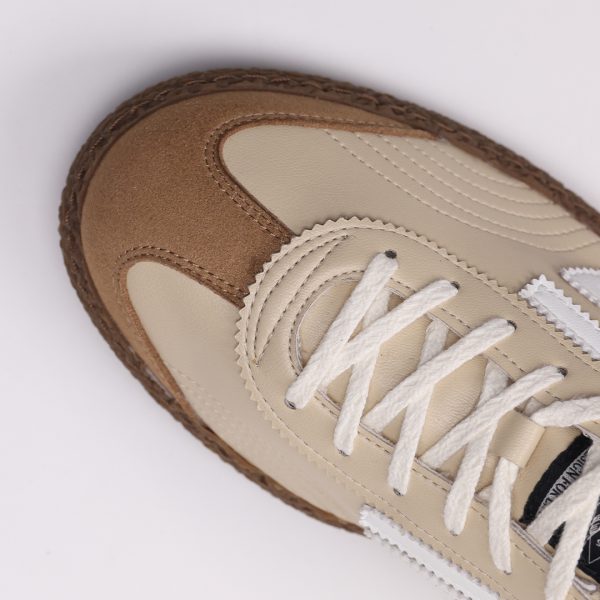 Puraai FLAN Vegan Leather Butter Logo And Detail White.Outsole Choccolate And Lace ButterFLAN