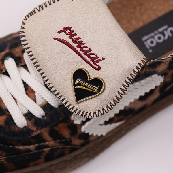 Puraai HEART BLACK PIN Heart Pin “PURAAI” Old Gold And Black