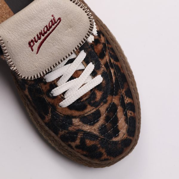 Puraai JAGUAR TAB Vegan Pony Printed Leopard Logo And Tab Butter. Detail Black Outsolechoccolate And Lace White.JAGUAR TAB