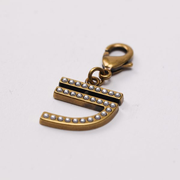 Puraai LOGO CHARM PEARL Logo Charm Old Gold With Diamond Stones