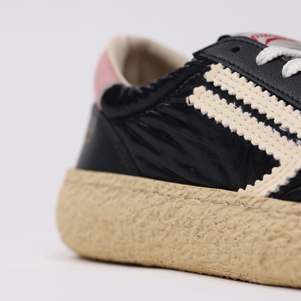 Puraai ONYX Nylon Black Vegan Leather Logo White And Detail Pink. Outsole Vanilla And Lace White.ONYX