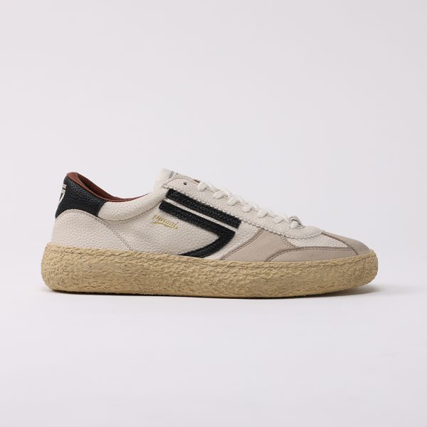 puraai OSSO Vegan leather butter logo and detail black.Outsole vanilla and lace white. Vintage finishing.OSSO