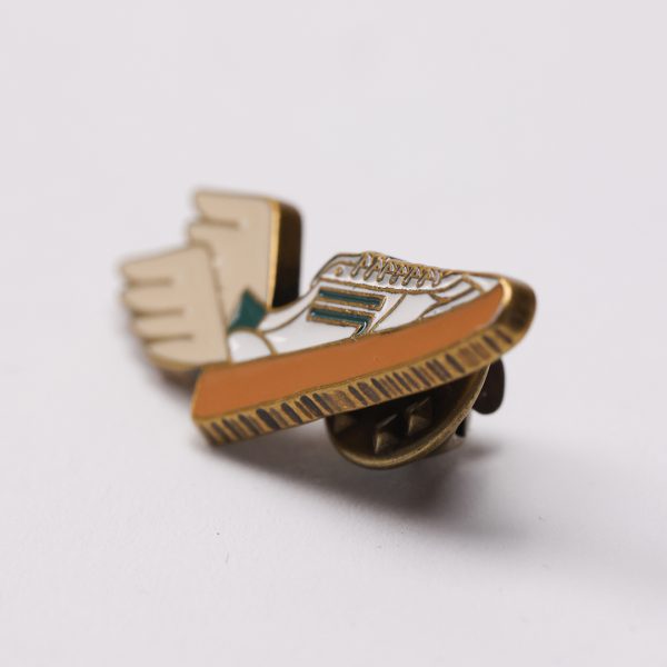 puraai EVERGREEN PIN Evergreen pin old gold