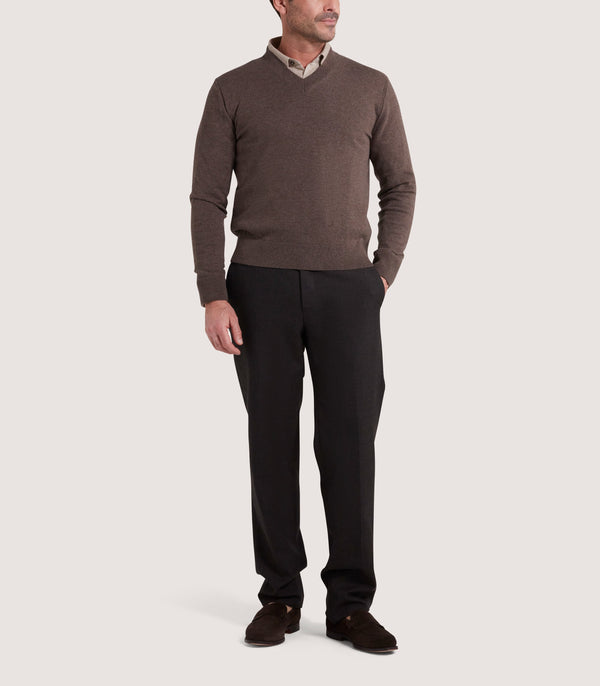 Purdey Men's Ensay British Outdoor V Neck Jumper In Oak