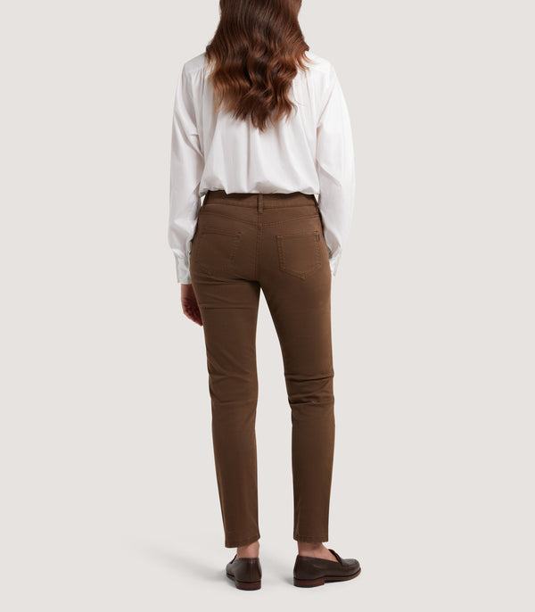 Purdey Women's Five Pocket Trouser In Walnut