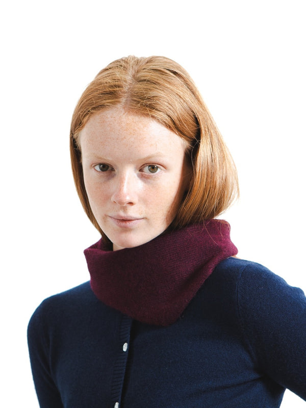 pure cashmere nyc TRIANGLE SCARF_Burgundy