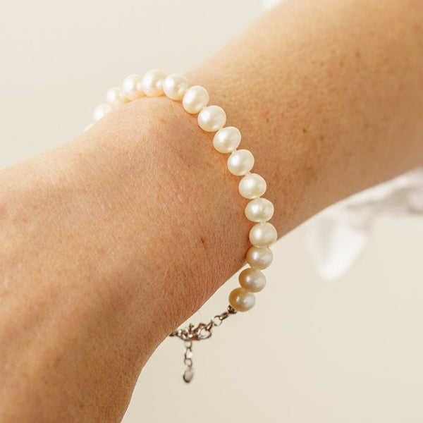 pure elements CLASSIC PEARL BRACELET