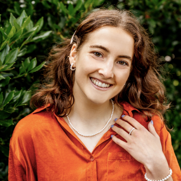 pure elements DAINTY PEARL NECKLACE