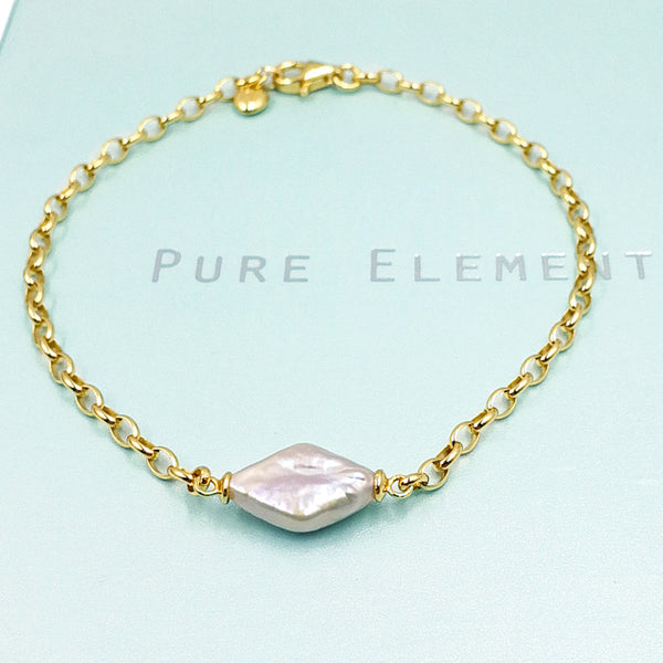 Pure Elements DIAMOND SHAPED PEARL BRACELET