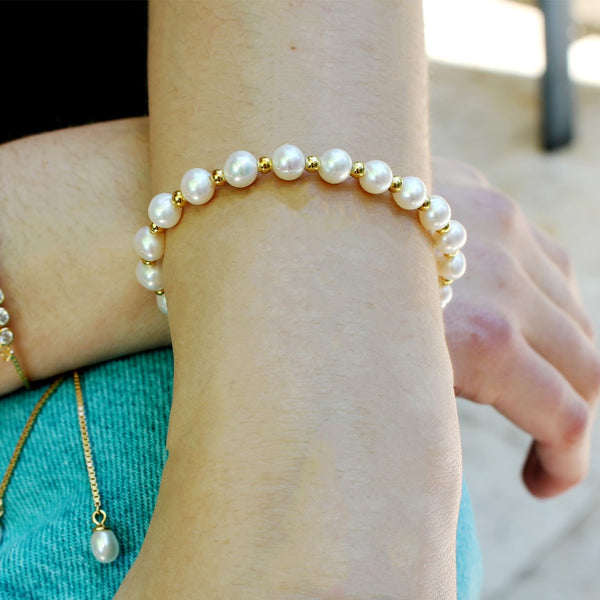 pure elements LET YOUR LIGHT SHINE PEARL BRACELET
