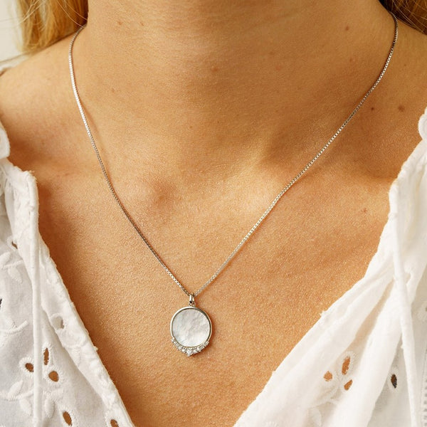pure elements MOON REFLECTIONS PENDANT