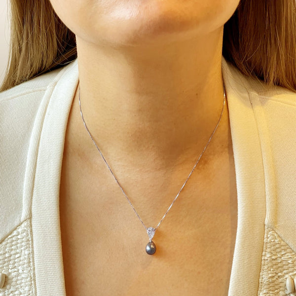 pure elements SPARKLE & SHINE PEACOCK BLACK PEARL PENDANT NECKLACE