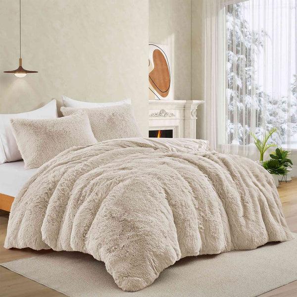 Puredown 3 Piece Plush Reversible Faux Fur Comforter Set