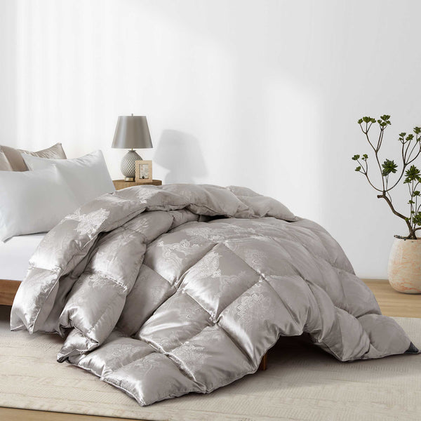 Puredown Luxury Down Filled Silk Comforter