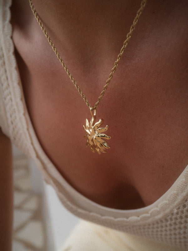 Purelei Iconic Sun Charm Charms U0026 Anhänger