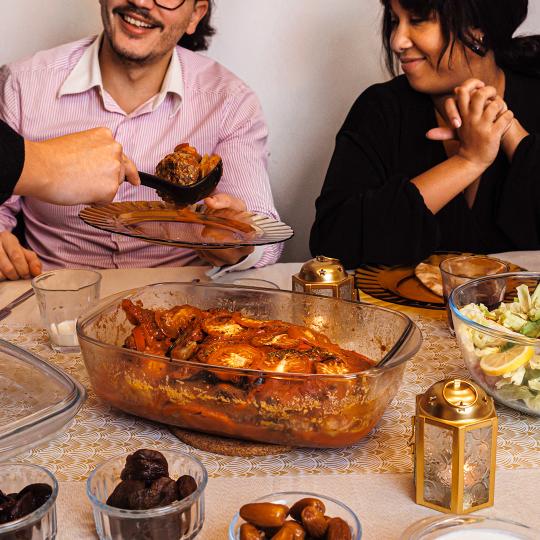 Pyrex Large Rectangular Glass Casserole Dish