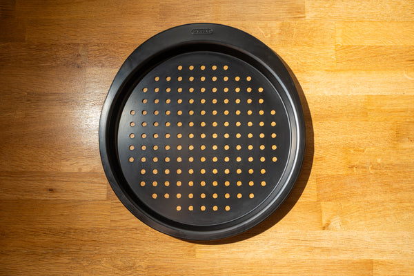 Pyrex Metal Pizza Tray With Easy Grip - GLIDE