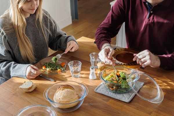 Pyrex Set Of 2 Round Glass Casserole Dishes