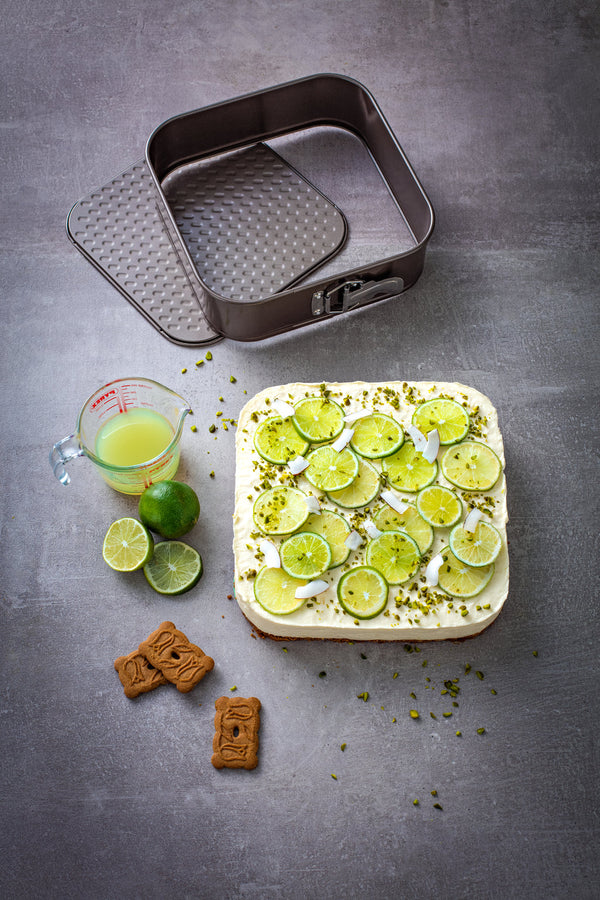 Pyrex Square Metal Springform Pan 24 Cm - AsimetriA