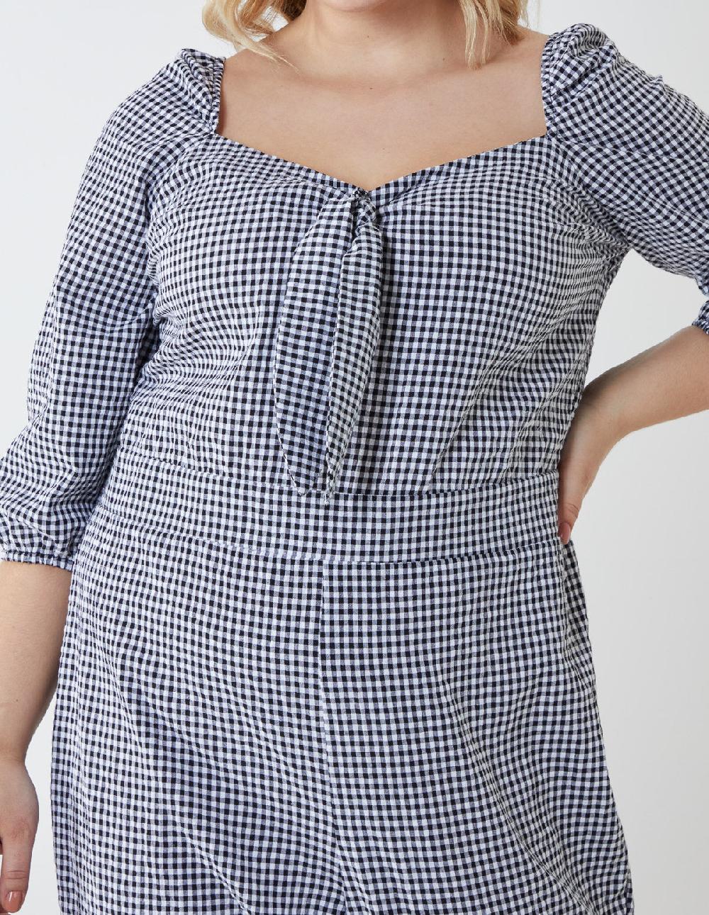Qed London Curve Gingham Sweetheart Neckline Jumpsuit