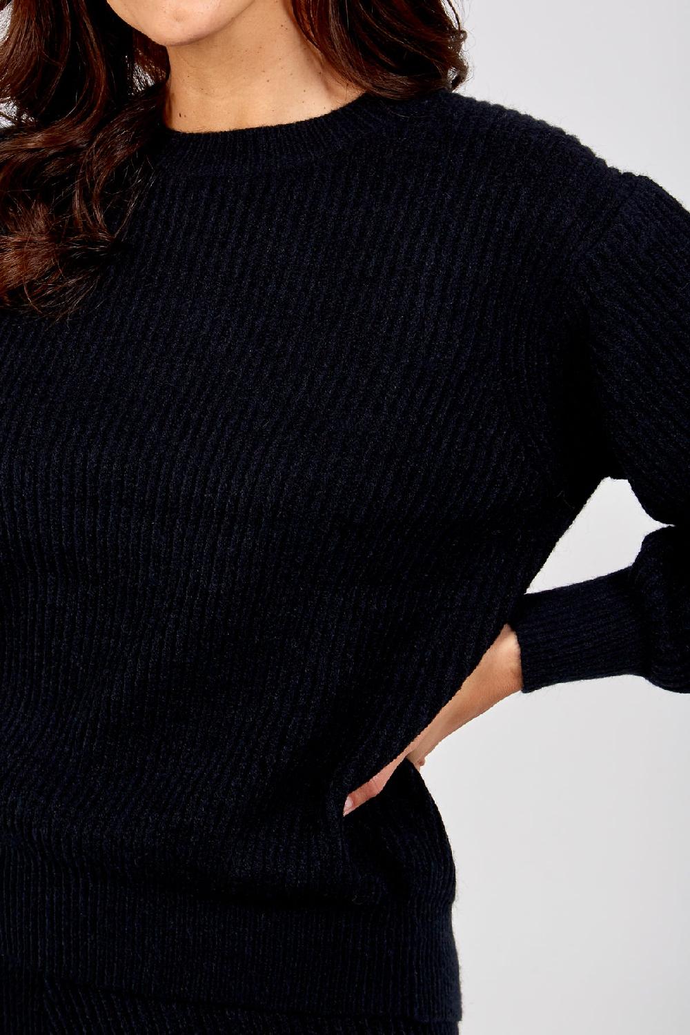 Qed London Knitted Round Neck Jumper And Jogger Set