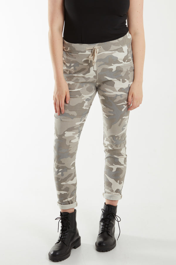qed london Magic Super Stretch Camouflage Print Trousers